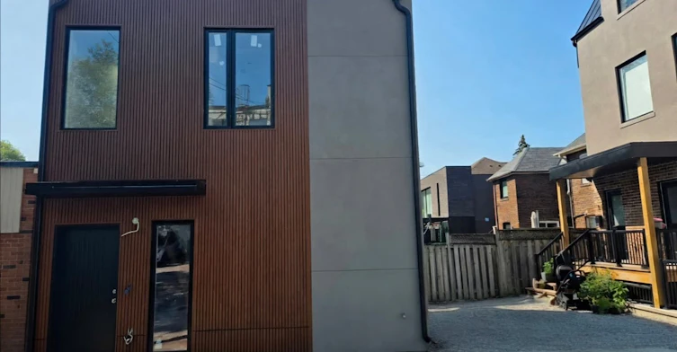 LS-55 Camberwell Road, Toronto, ON, M6C 3E7 - 3