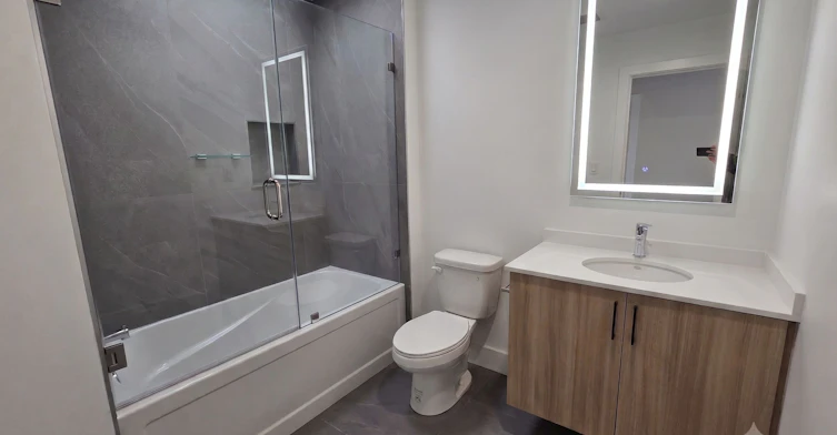 LS-55 Camberwell Road, Toronto, ON, M6C 3E7 - 9