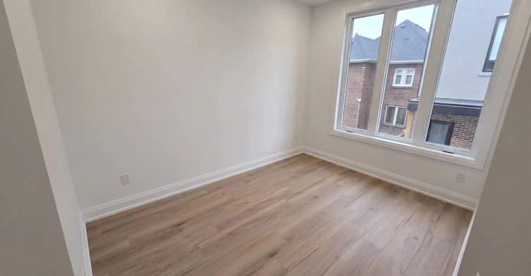 LS-55 Camberwell Road, Toronto, ON, M6C 3E7 - 8