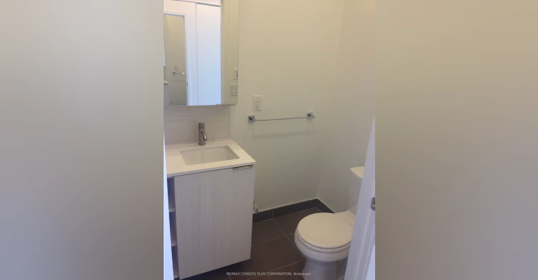 426-170 Sumach Street, Toronto, ON, M5A 0C3 - 3