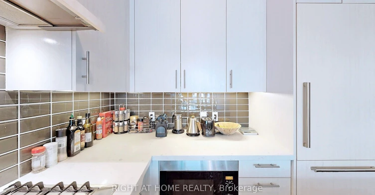 920-39 Queens Quay E, Toronto, ON, M5E 0A5 - 8