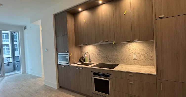402-115 Denison Avenue, Toronto, ON, M5T 2N1 - 4