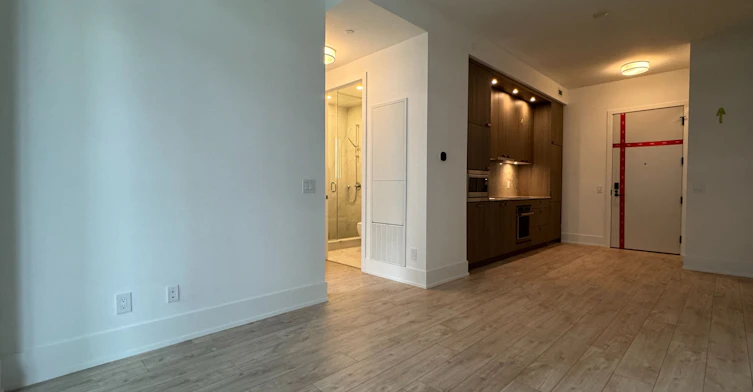 402-115 Denison Avenue, Toronto, ON, M5T 2N1 - 6