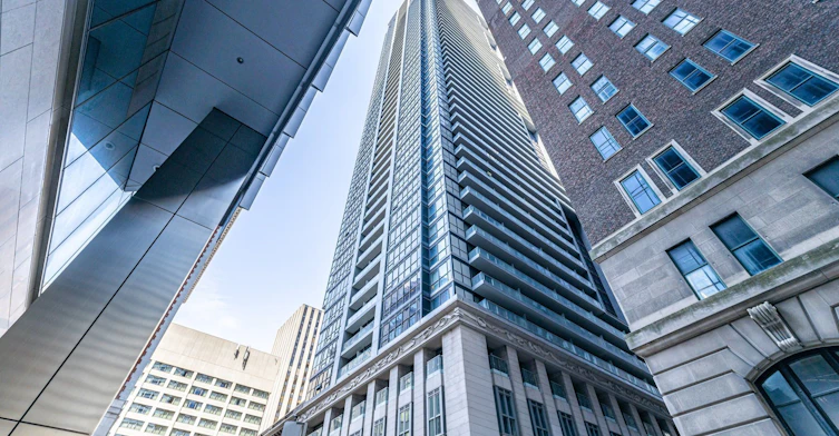 3317-70 Temperance Street, Toronto, ON, M5H 4E8 - 3
