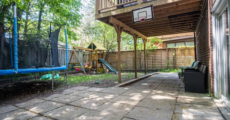 Basement-399 Lawrence Avenue W, Toronto, ON, M5M 1C1