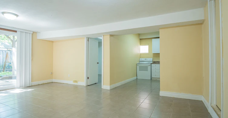 Basement-399 Lawrence Avenue W, Toronto, ON, M5M 1C1 - 4