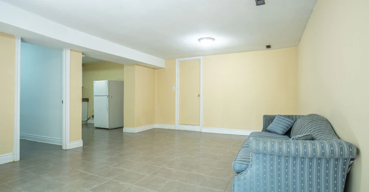 Basement-399 Lawrence Avenue W, Toronto, ON, M5M 1C1 - 14