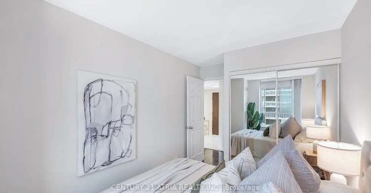 1206-44 Gerrard Street W, Toronto, ON, M5G 2K2 - 10