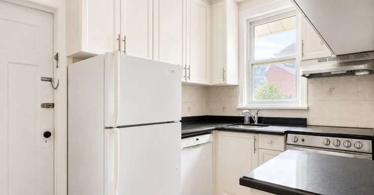 B-25 Ranleigh Avenue, Toronto, ON, M4N 1X2 - 7