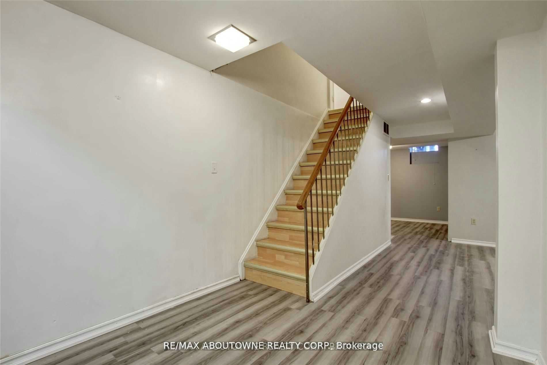 Lower-14 Angus Drive, Toronto, ON, M2J 2X1 - 12