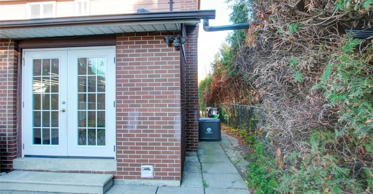 Lower-14 Angus Drive, Toronto, ON, M2J 2X1 - 4