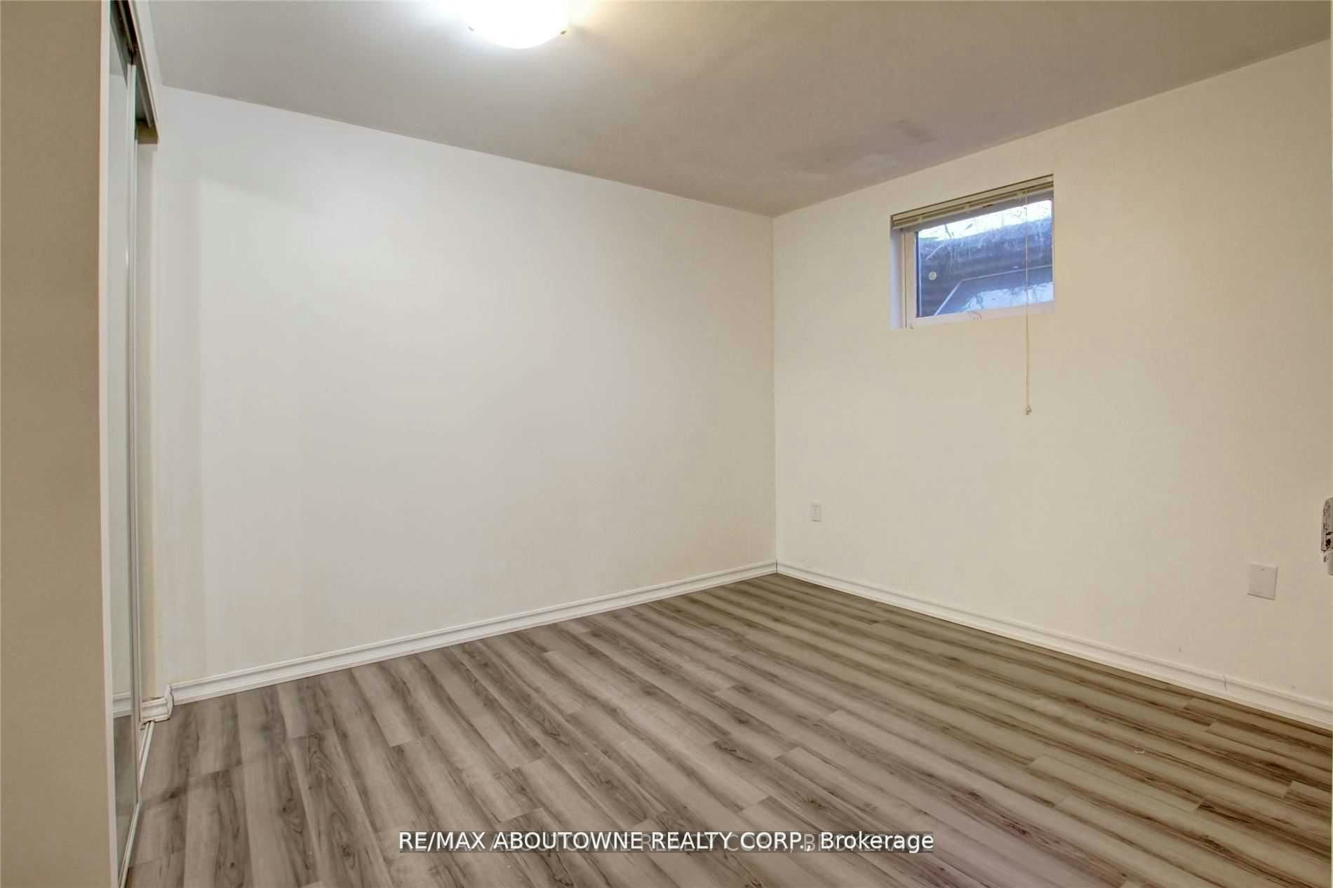 Lower-14 Angus Drive, Toronto, ON, M2J 2X1 - 21