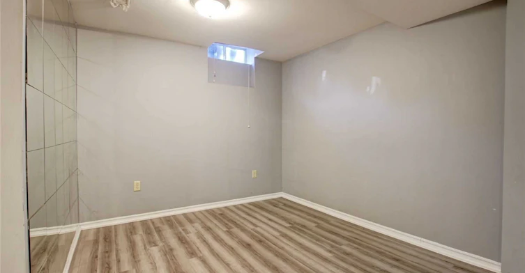 Lower-14 Angus Drive, Toronto, ON, M2J 2X1 - 24