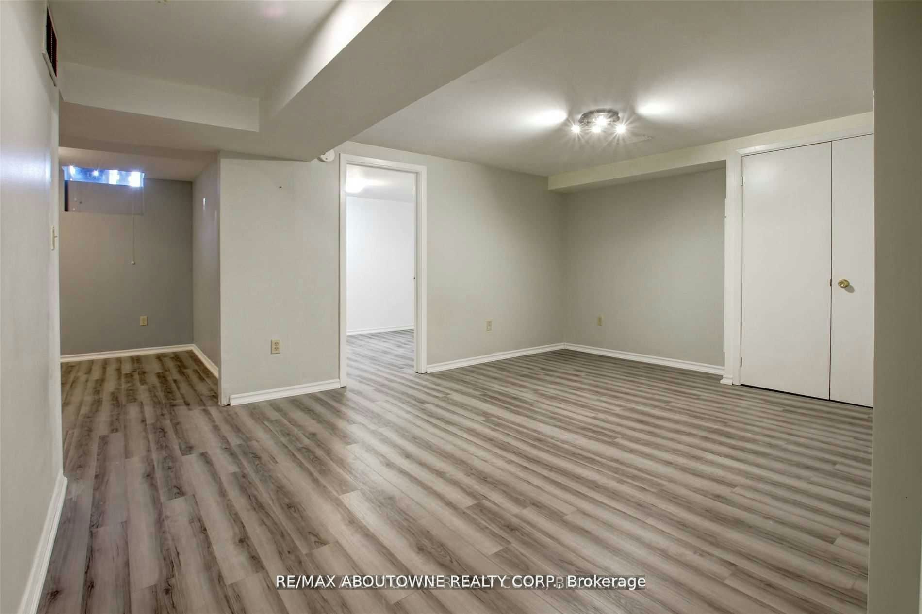 Lower-14 Angus Drive, Toronto, ON, M2J 2X1 - 17