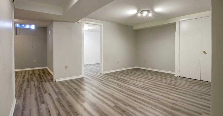 Lower-14 Angus Drive, Toronto, ON, M2J 2X1 - 17