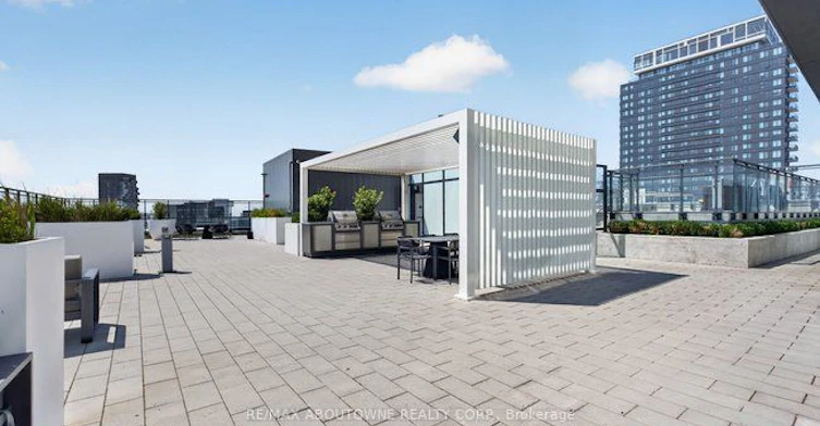 1120-5 Defries Street, Toronto, ON, M5A 0W7 - 32