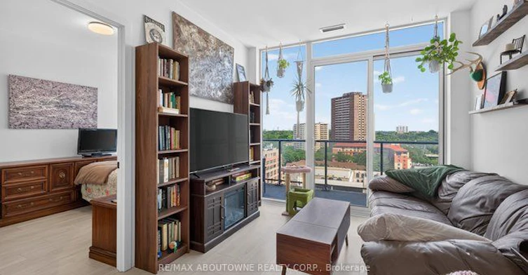 1120-5 Defries Street, Toronto, ON, M5A 0W7 - 6