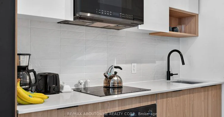 1120-5 Defries Street, Toronto, ON, M5A 0W7 - 16