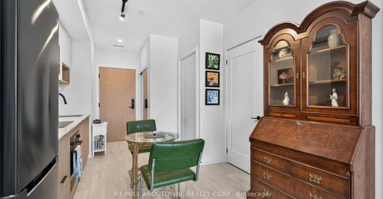 1120-5 Defries Street, Toronto, ON, M5A 0W7 - 15