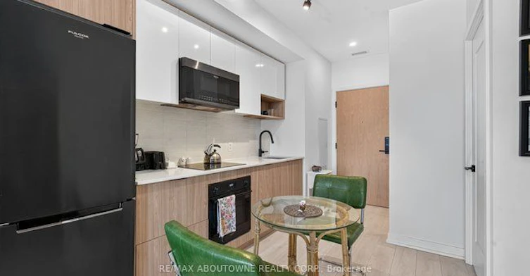 1120-5 Defries Street, Toronto, ON, M5A 0W7 - 13