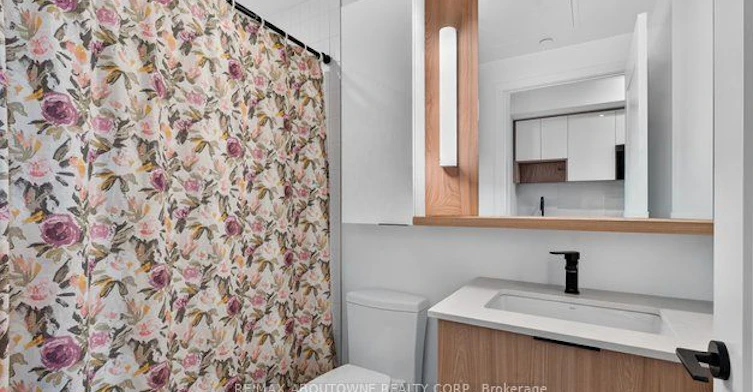 1120-5 Defries Street, Toronto, ON, M5A 0W7 - 17