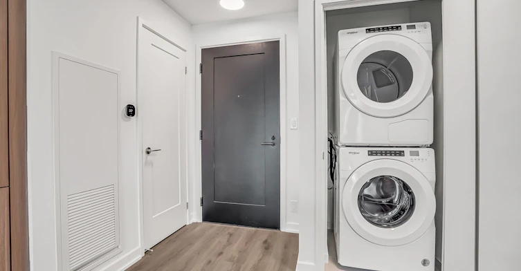 1107-88 Bathurst Street, Toronto, ON, M5V 0W8 - 20