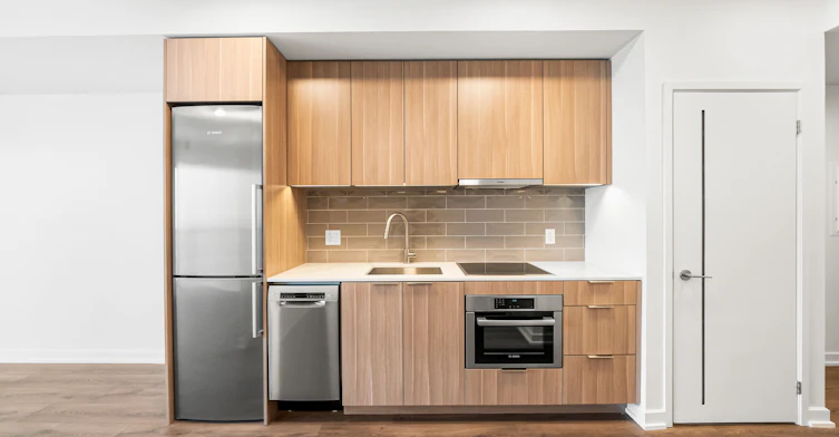 1113-88 Bathurst Street, Toronto, ON, M5V 0W8 - 10