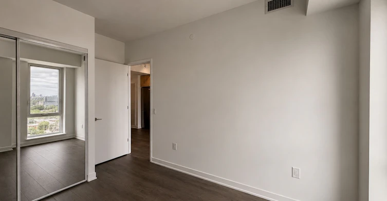 1402-10 Oak Street, Toronto, ON, M5A 0Z1 - 3
