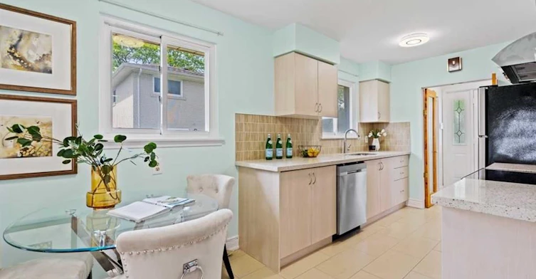 Main-21 Corning Road, Toronto, ON, M2J 2L6 - 7