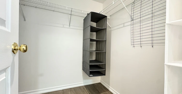 810-889 Bay Street, Toronto, ON, M5S 3K6 - 11