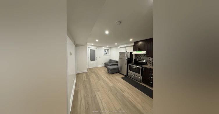 Lower-4 Lakeview Avenue, Toronto, ON, M6J 3B1 - 4