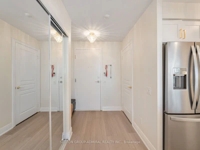 2605-10 Northtown Way - 2