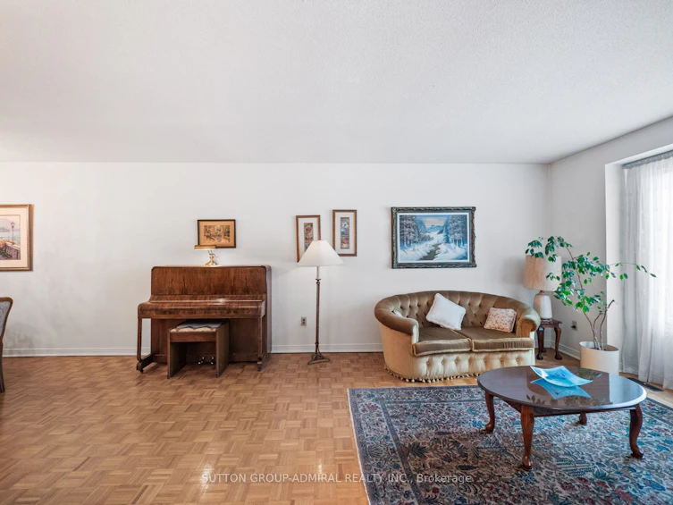 169 Robert Hicks Drive, Toronto, ON, M2R 3R3 - 5