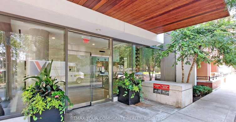 3304-75 St Nicholas Street, Toronto, ON, M5Y 0A5 - 5