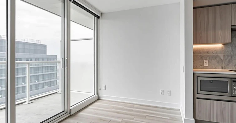 1216-19 Bathurst Street, Toronto, ON, M5V 0N2 - 9