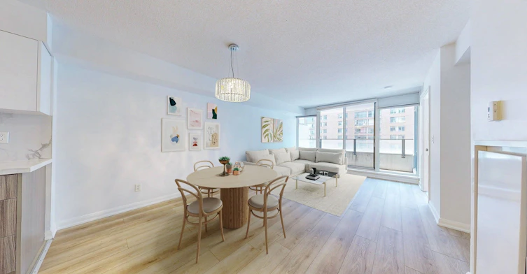 818-111 Elizabeth Street, Toronto, ON, M5G 1P7 - 2