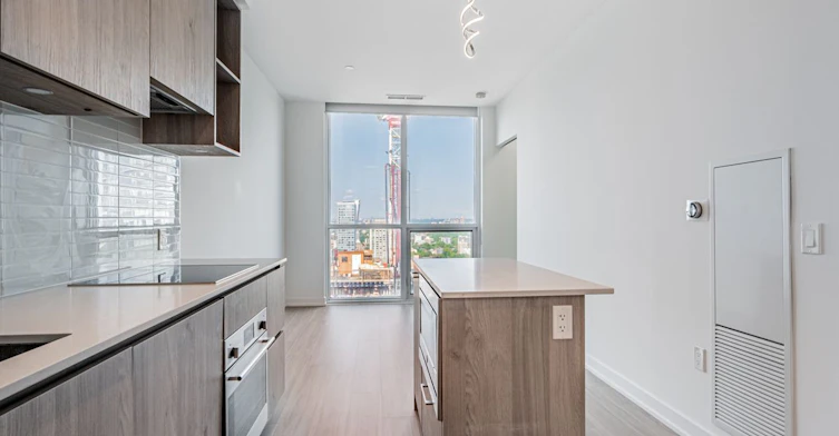 3203-1 Yorkville Avenue, Toronto, ON, M4W 0B1 - 4