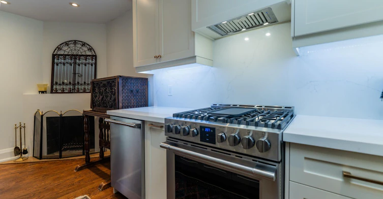 4-70 Shaftesbury Avenue, Toronto, ON, M4T 1A3 - 16