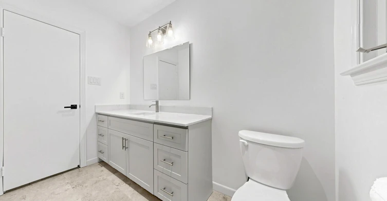 6 Colonnade Road, Toronto, ON, M2K 2L5 - 14