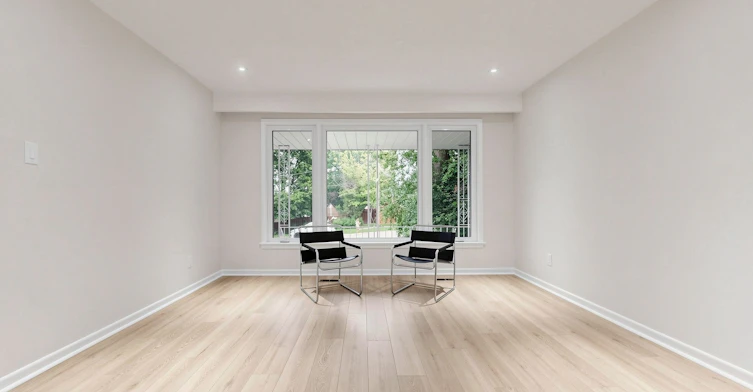6 Colonnade Road, Toronto, ON, M2K 2L5 - 2