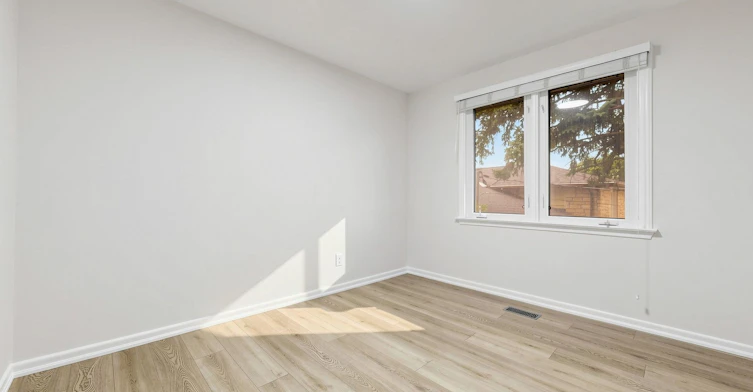 6 Colonnade Road, Toronto, ON, M2K 2L5 - 11