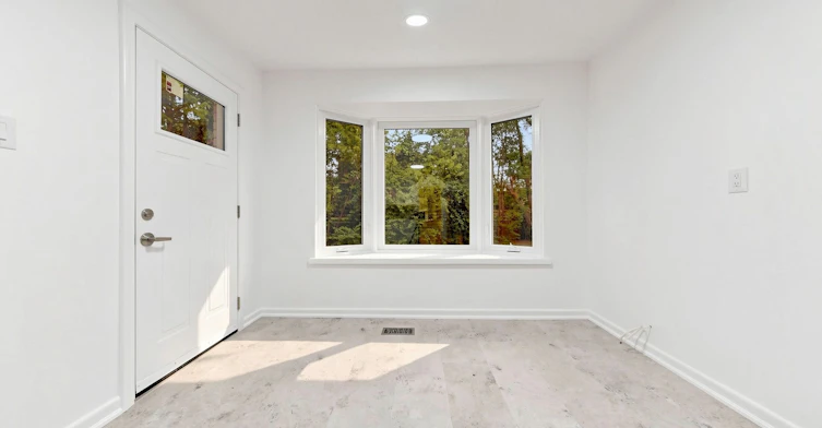 6 Colonnade Road, Toronto, ON, M2K 2L5 - 6