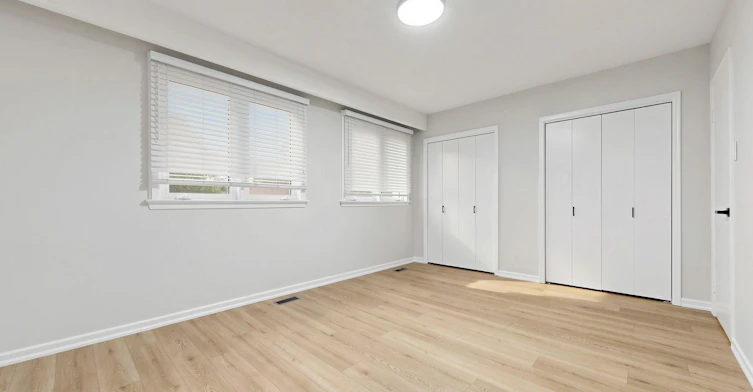 6 Colonnade Road, Toronto, ON, M2K 2L5 - 9