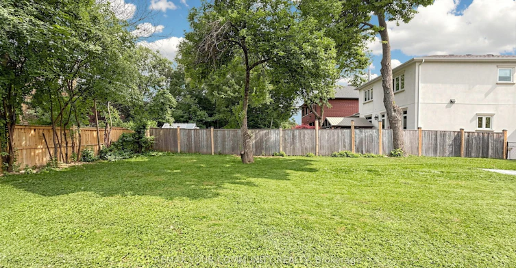 275 Betty Ann Drive, Toronto, ON, M2R 1A9 - 42