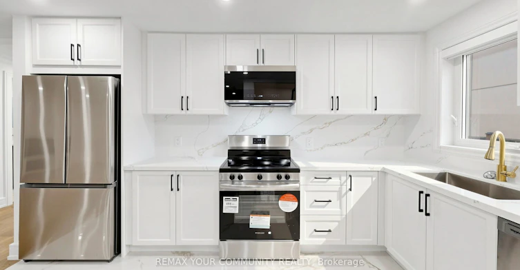 275 Betty Ann Drive, Toronto, ON, M2R 1A9 - 12