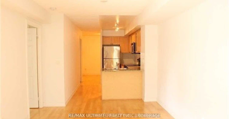 303-761 Bay Street, Toronto, ON, M5G 2R2 - 6