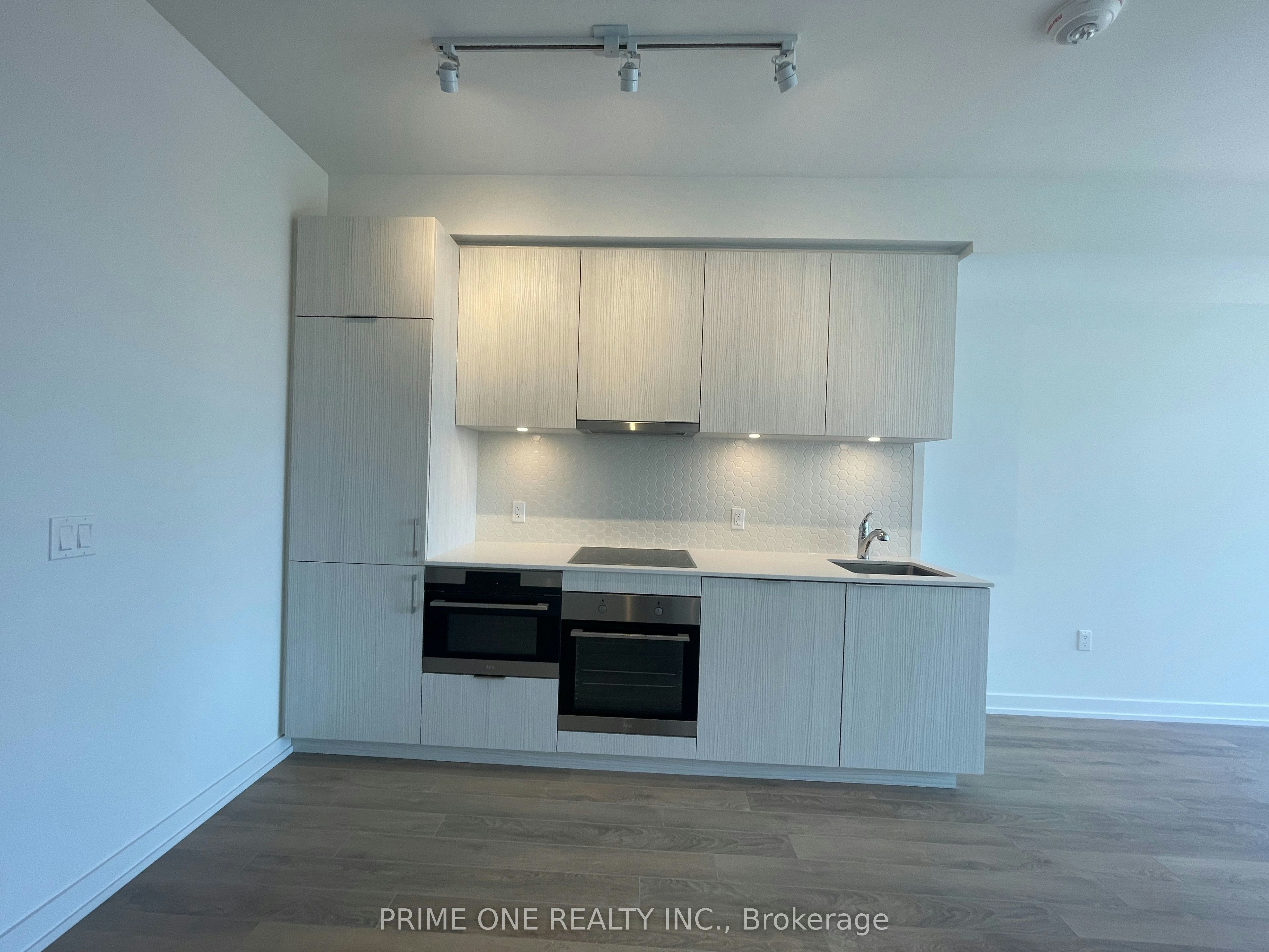 1114-158 Front Street E, Toronto, ON, M5A 0K9 - 10
