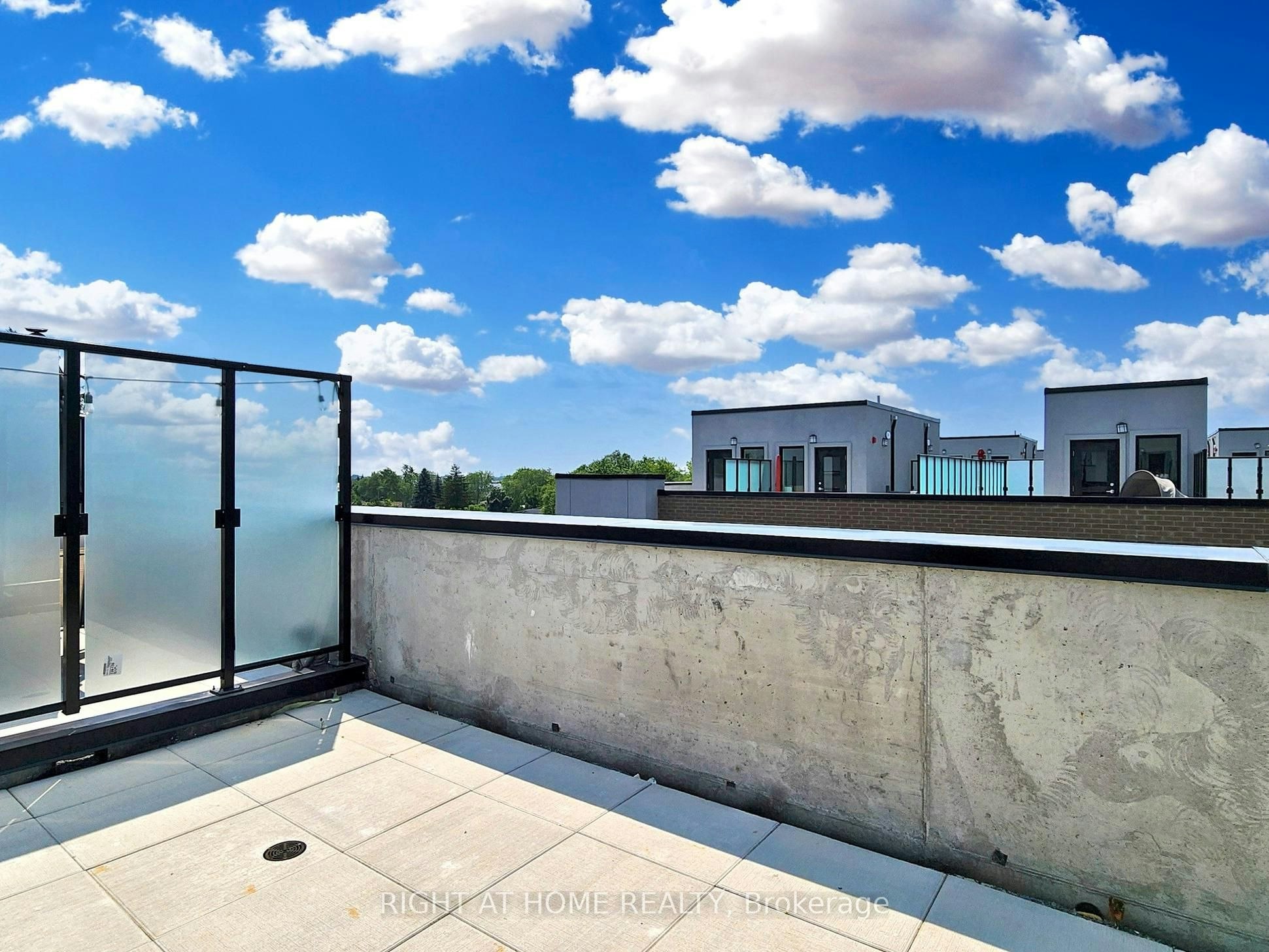 30-851 Sheppard Avenue W, Toronto, ON, M3H 0G2 - 28