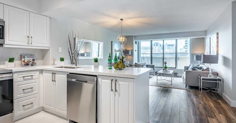 2306-750 Bay Street, Toronto, ON, M5G 1N6 - 5