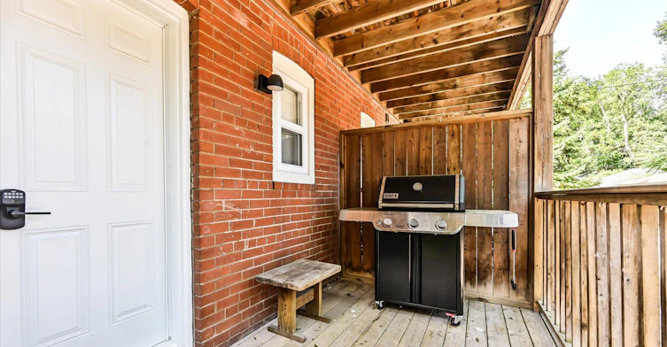 Main-42 Strathgowan Avenue, Toronto, ON, M4N 1B9 - 11